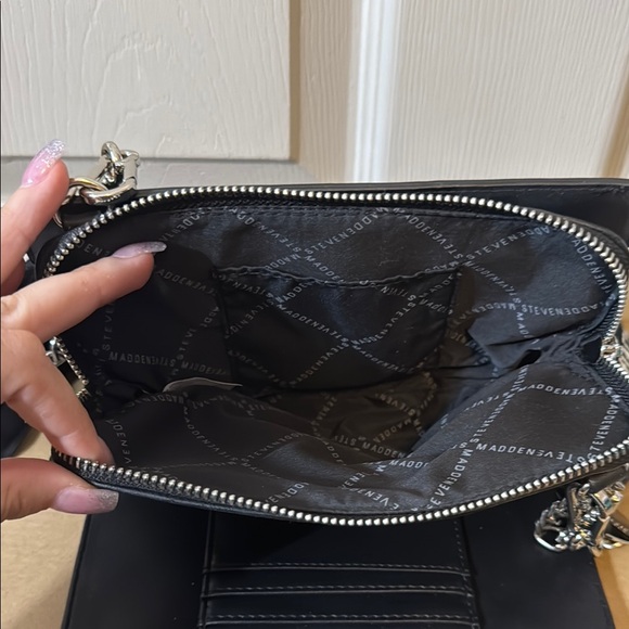 Steve Madden BGREER Woven 2-Strap Crossbody - Picture 3 of 6